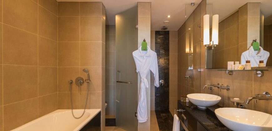 L’Adamante- Anahita